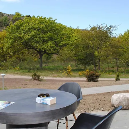 Hébergement de vacances 4 Person Holiday In *